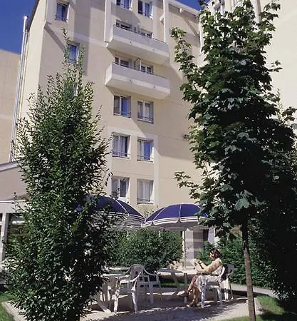 Citadines Centre 3*