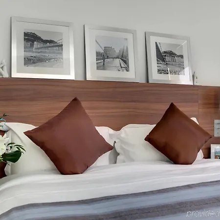 Citadines Centre Апарт-отель 3*